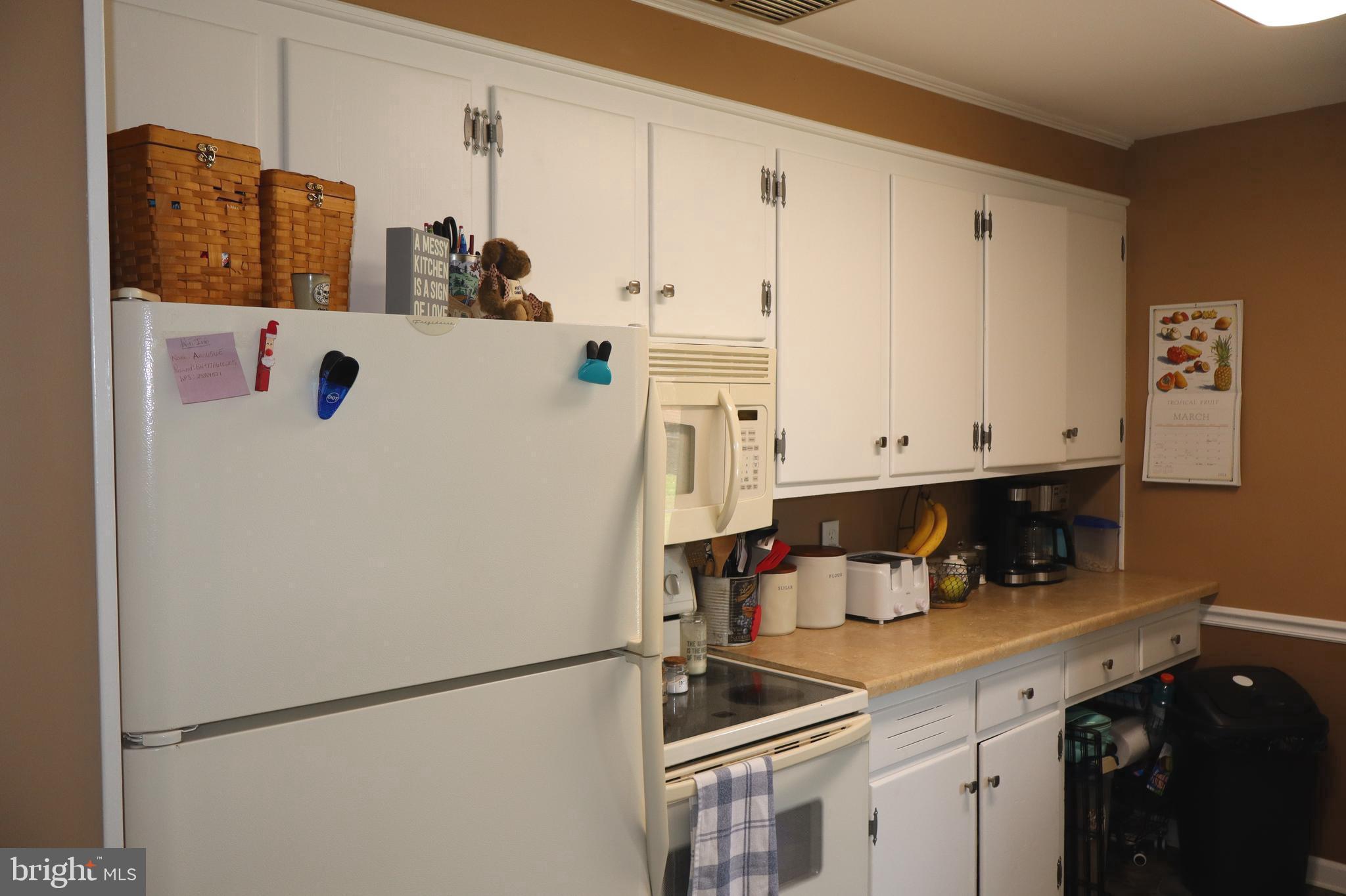 HOLIDAY ACRES - Residential