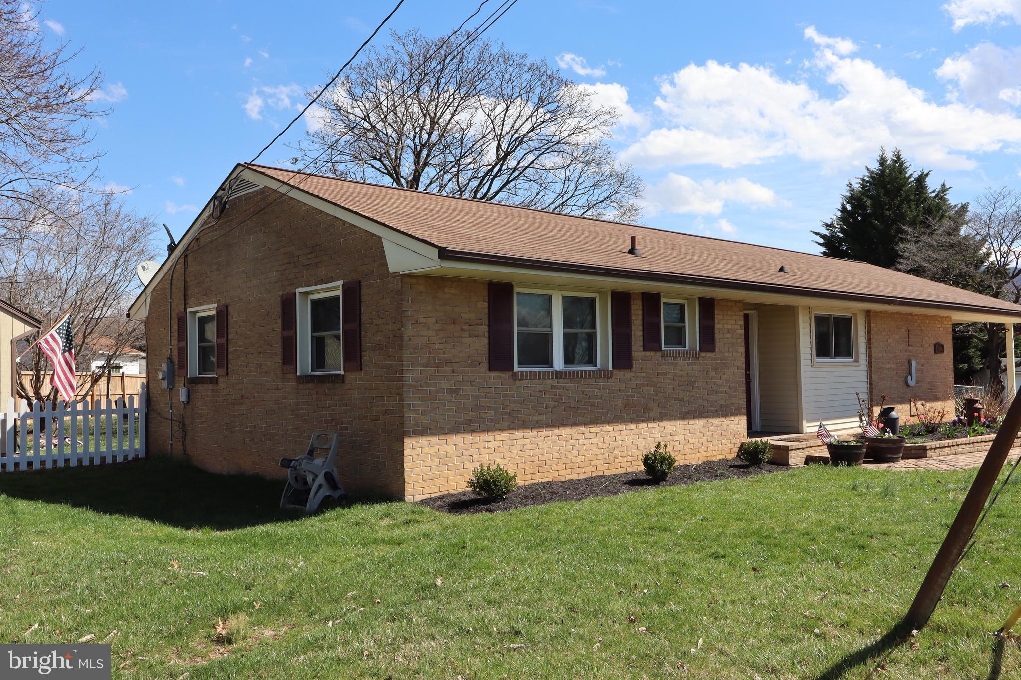 HOLIDAY ACRES - Residential