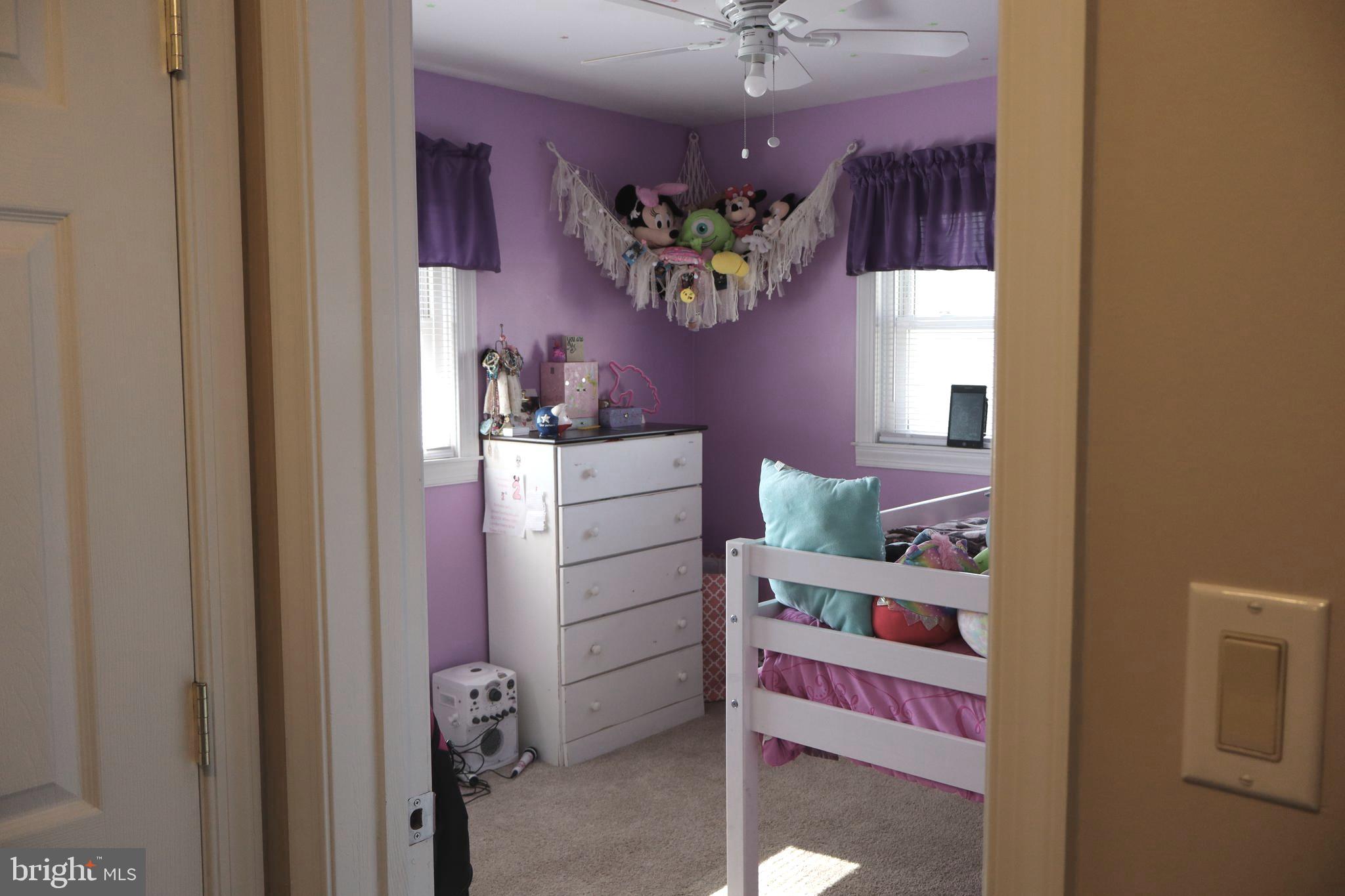 HOLIDAY ACRES - Residential