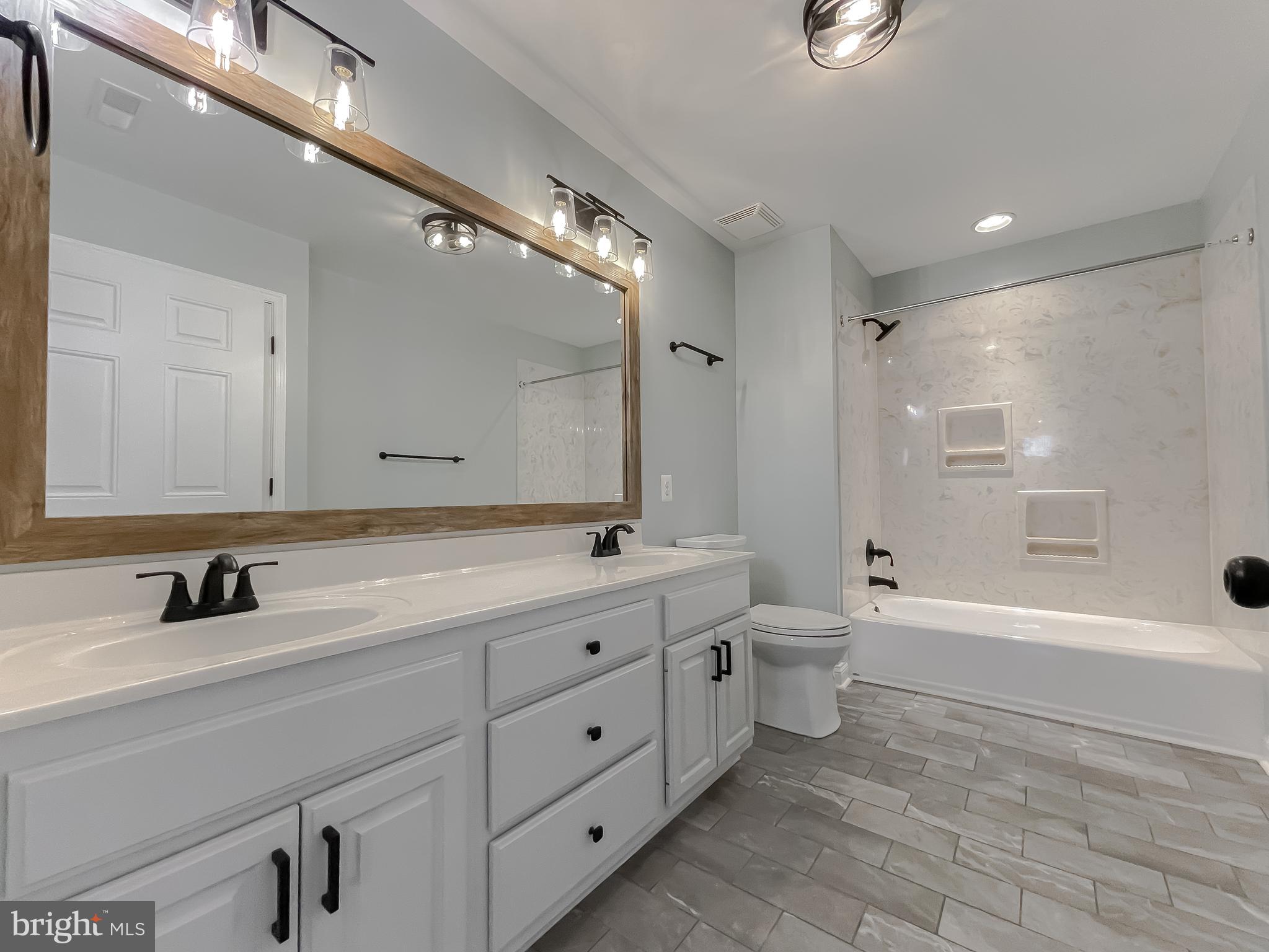 SOLOMONS ISLAND - Residential