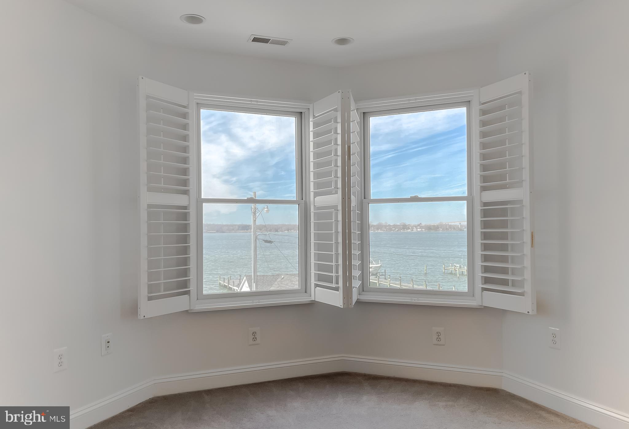 SOLOMONS ISLAND - Residential