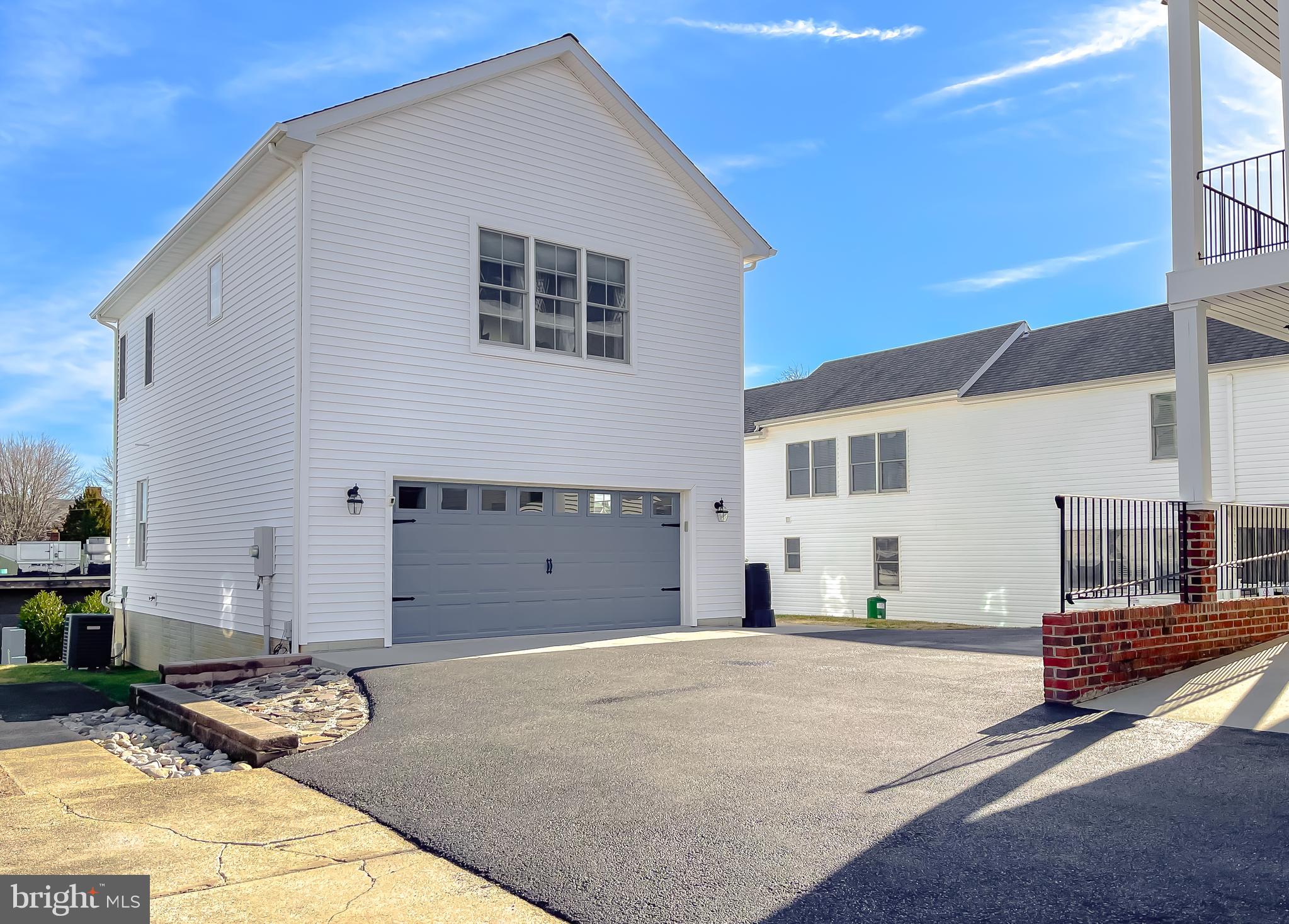 SOLOMONS ISLAND - Residential