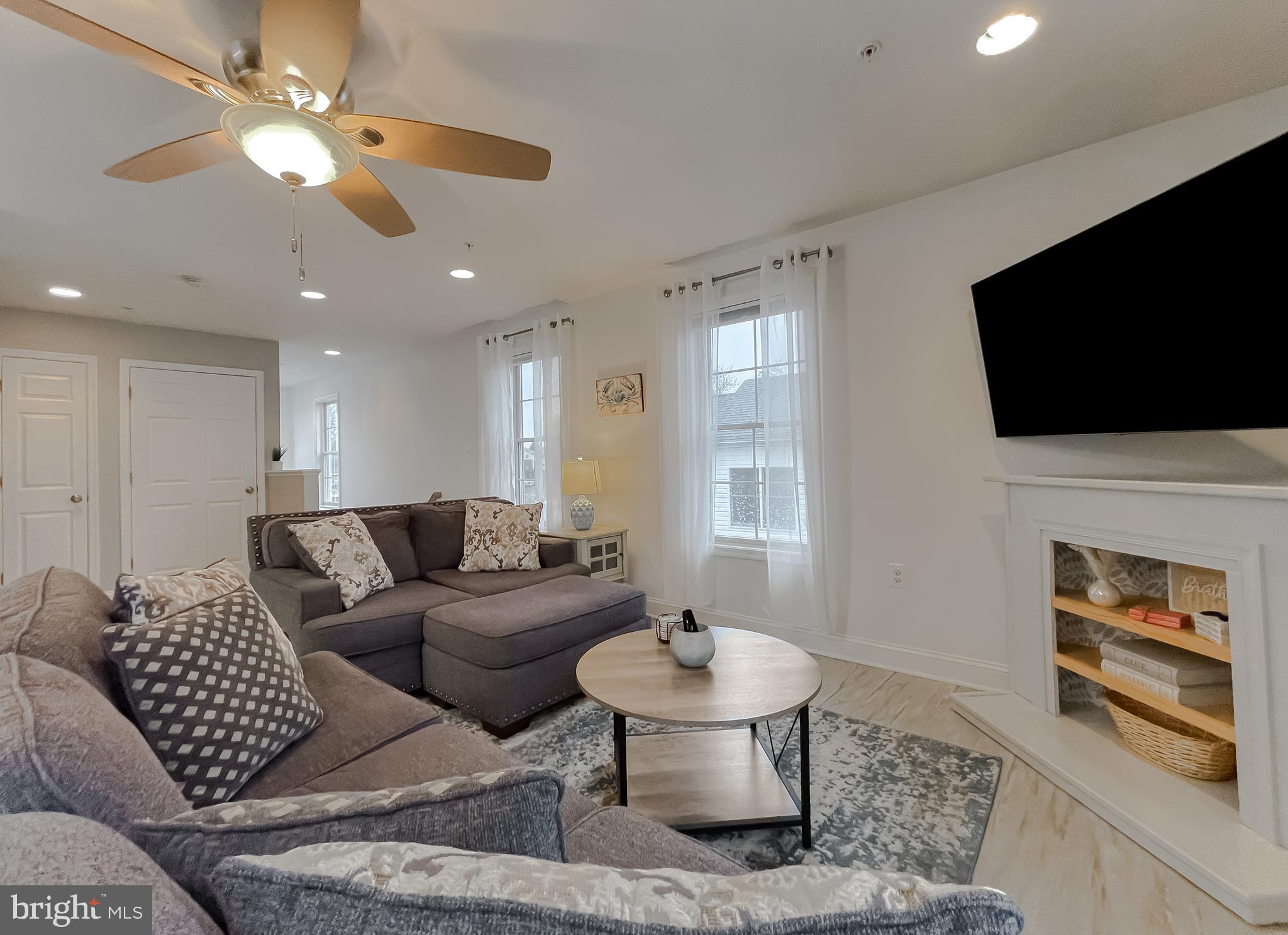 SOLOMONS ISLAND - Residential