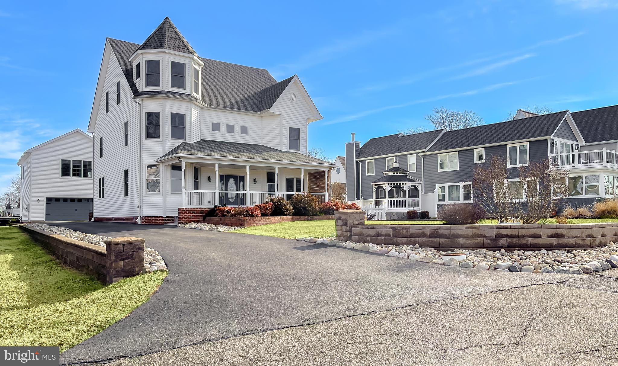 SOLOMONS ISLAND - Residential