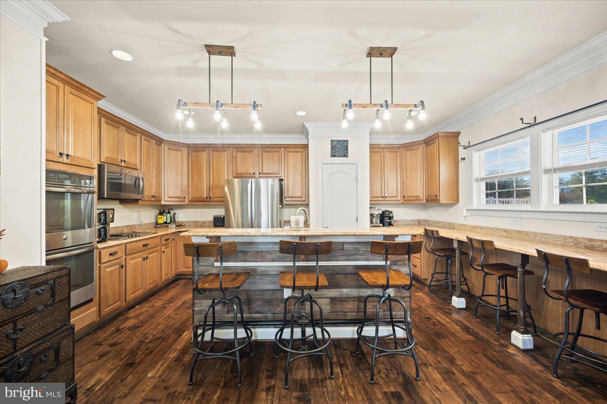 LAKELAND PLACE - Residential