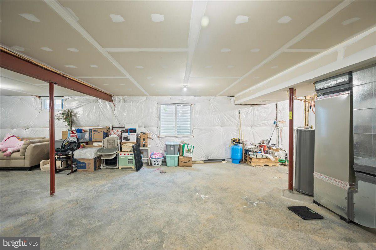 LAKELAND PLACE - Residential