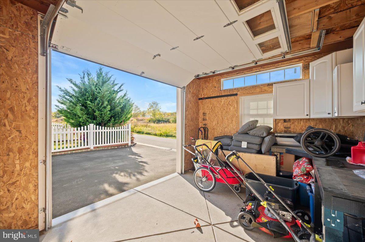 LAKELAND PLACE - Residential