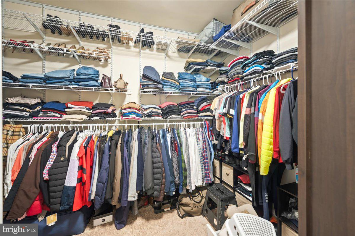 LAKELAND PLACE - Residential