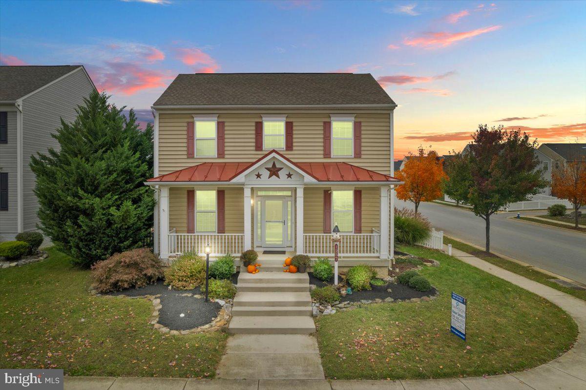 LAKELAND PLACE - Residential