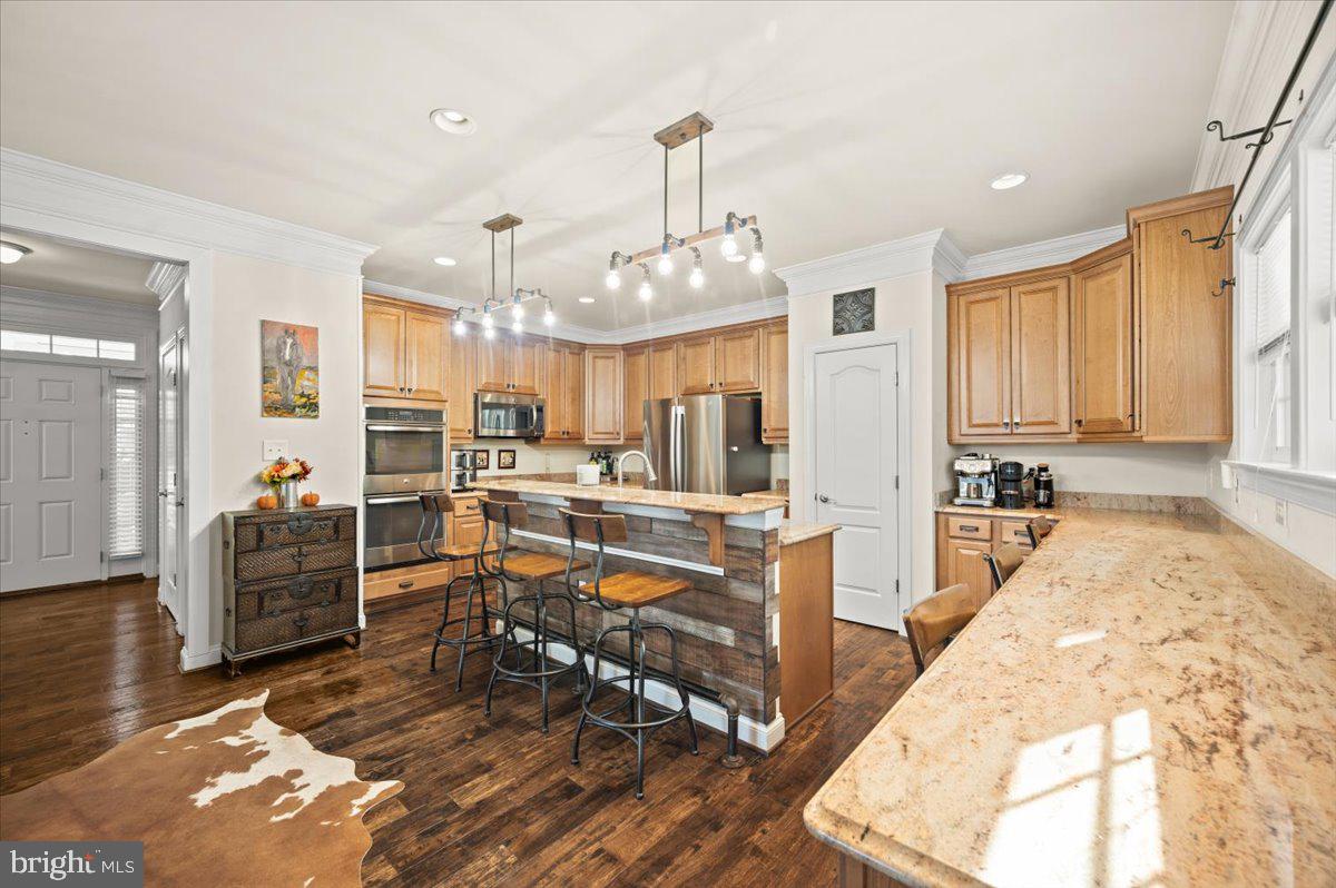 LAKELAND PLACE - Residential