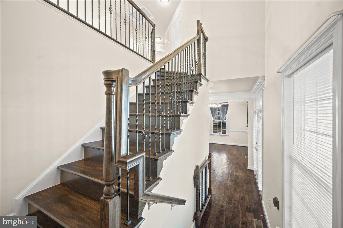 LAKELAND PLACE - Residential