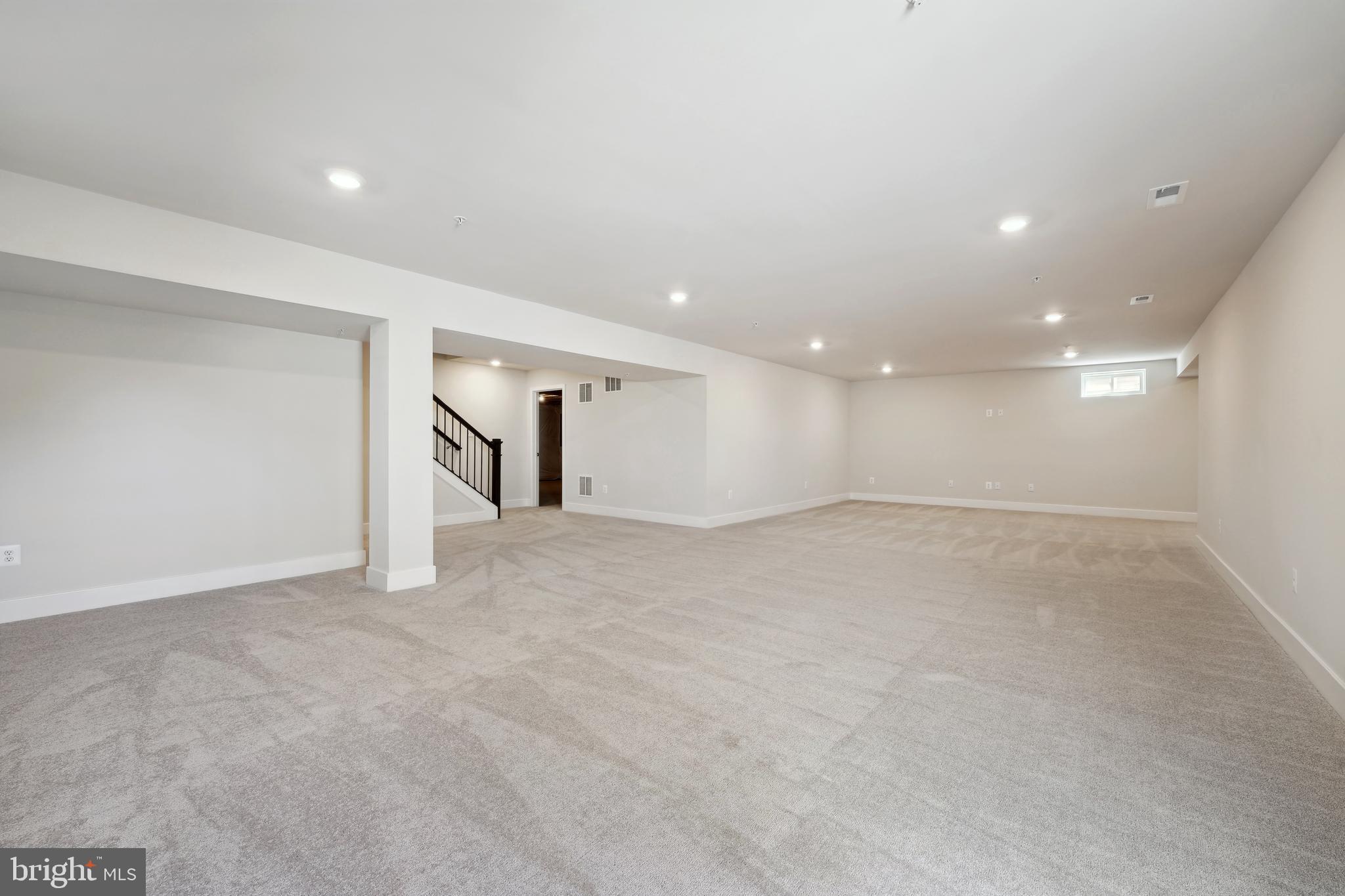 ST. CHARLES - Residential