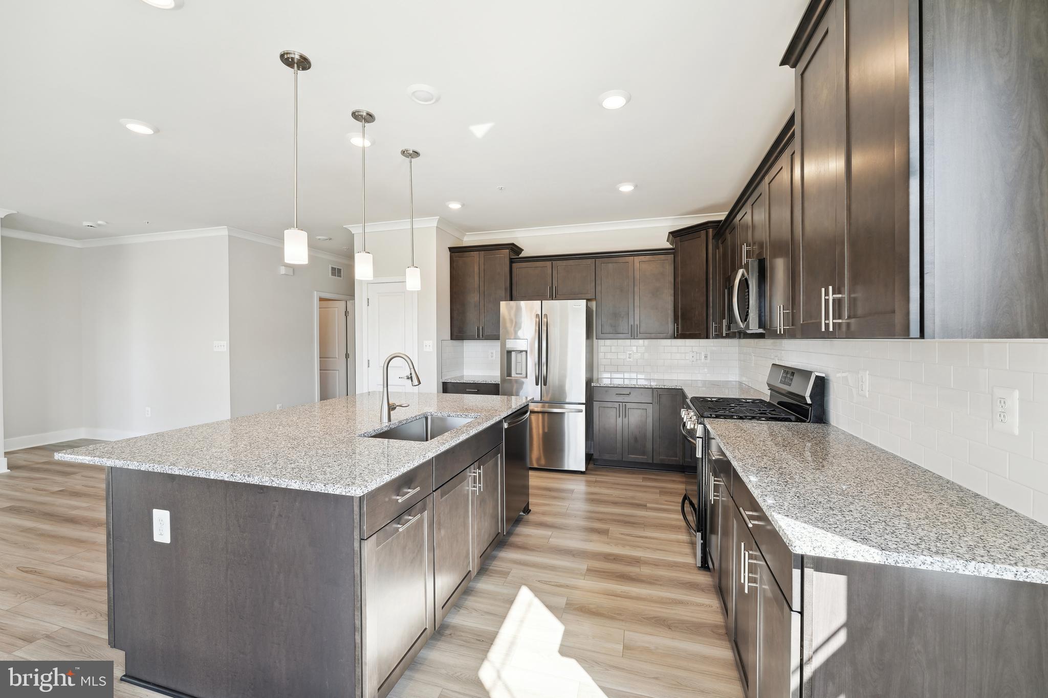 ST. CHARLES - Residential