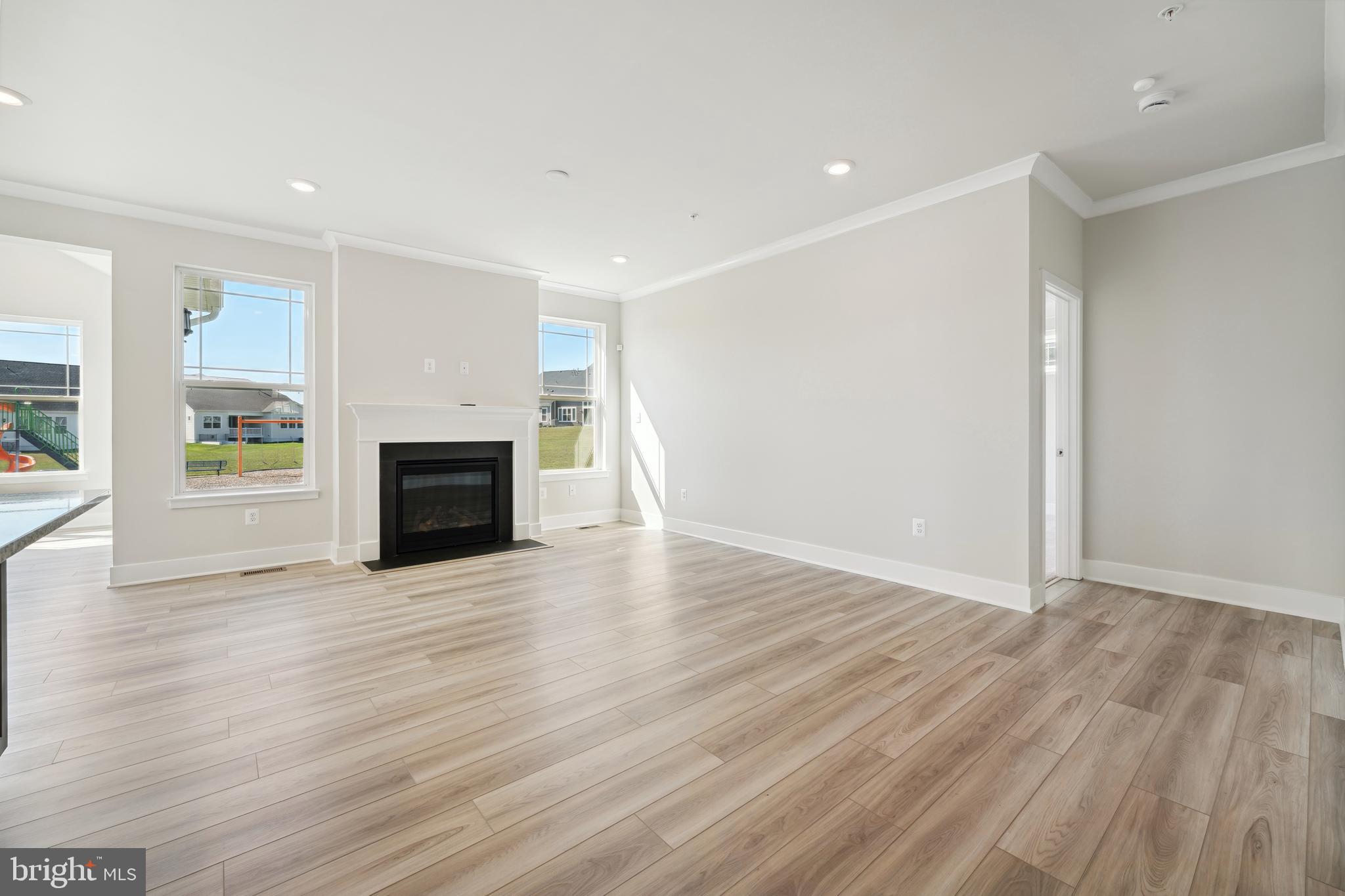 ST. CHARLES - Residential