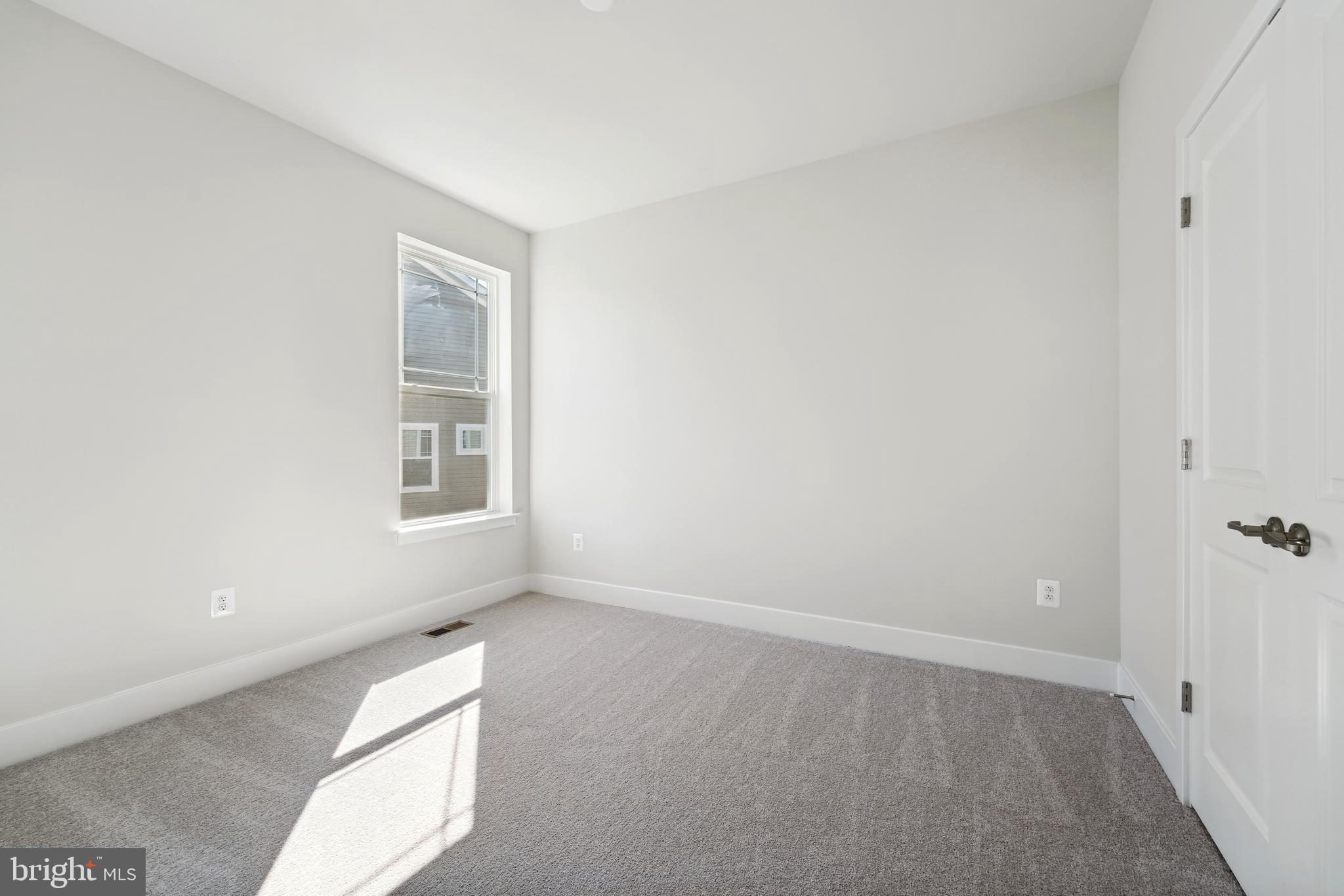 ST. CHARLES - Residential