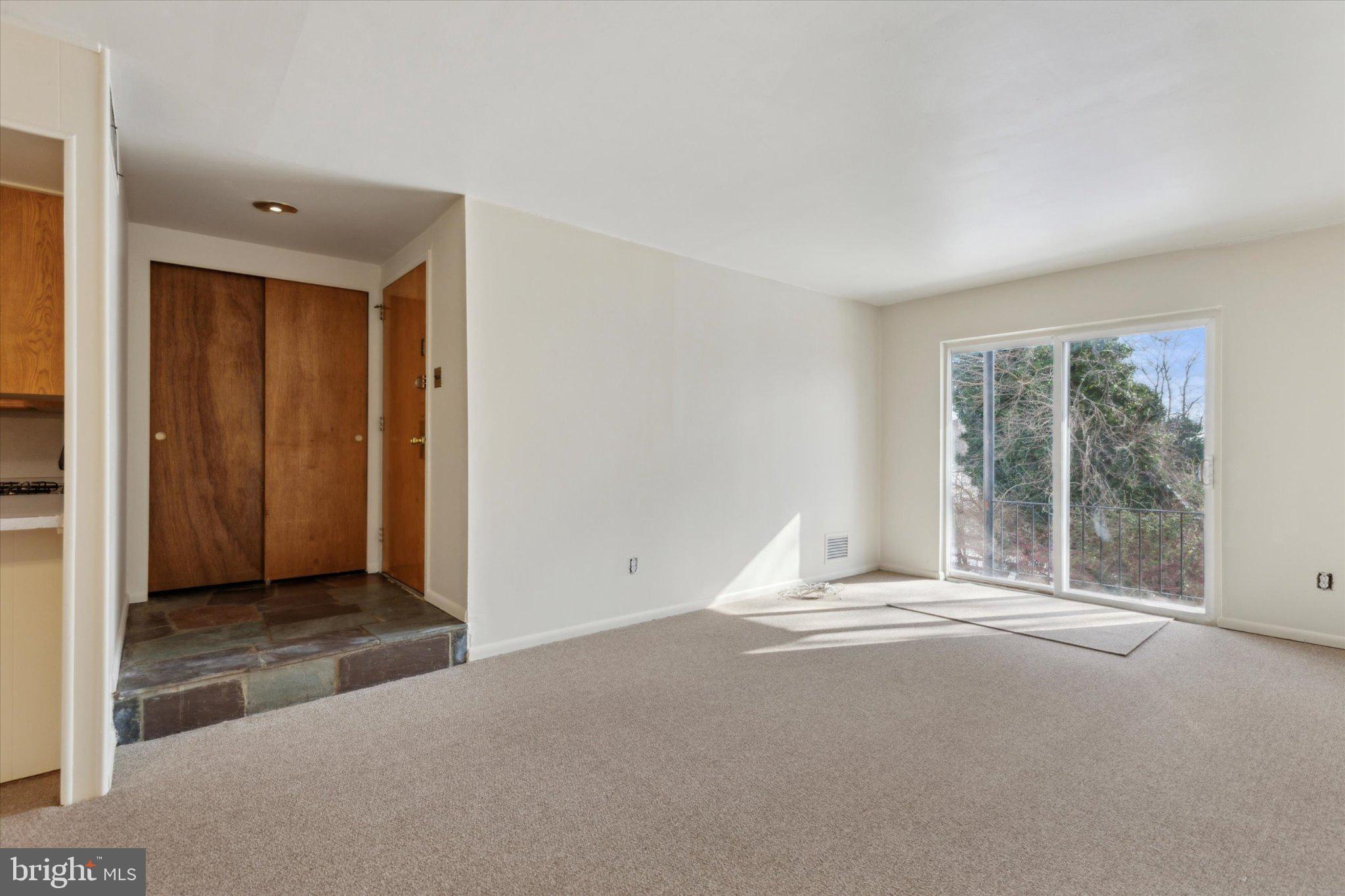 320 HERMIT STREET 2