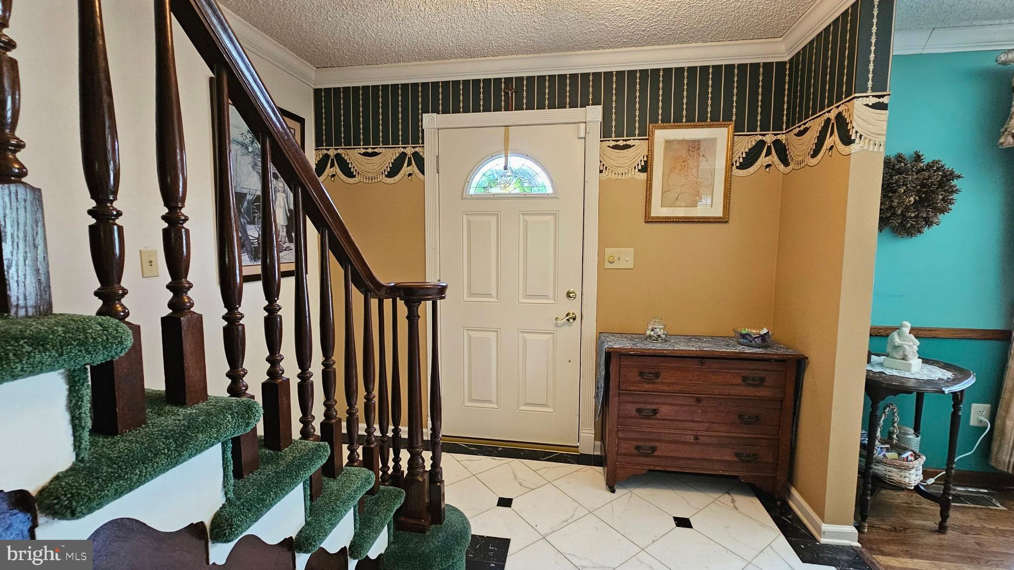 196 HOMESTEAD PLACE