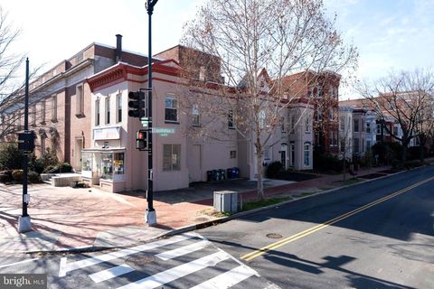 653-655 CONSTITUTION AVENUE NE WASHINGTON DC 20002