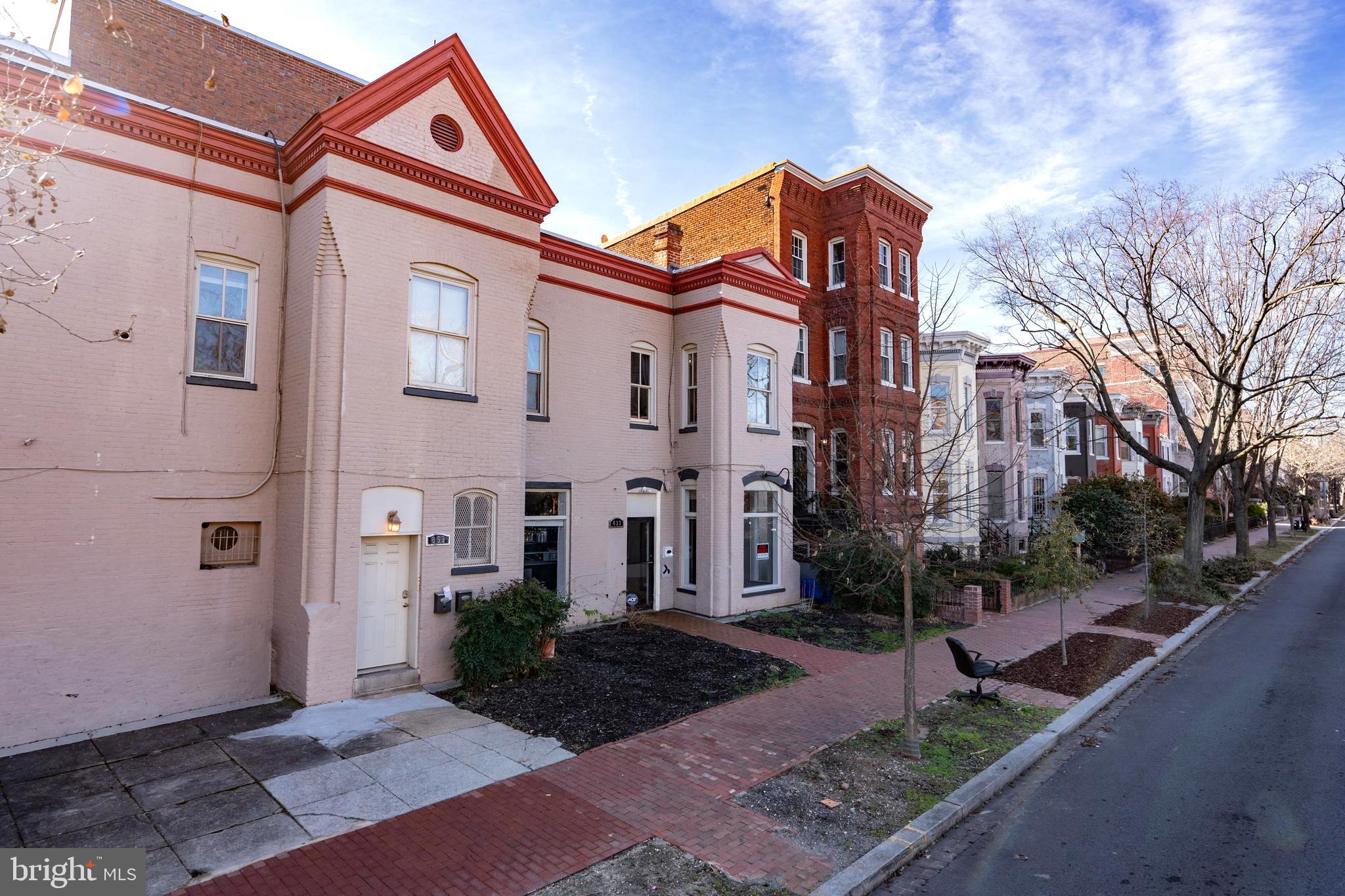 653-655 CONSTITUTION AVENUE NE