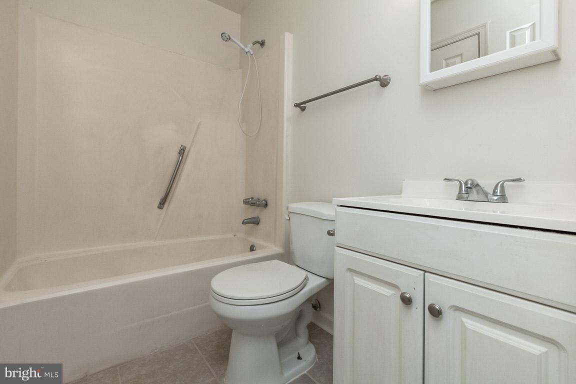 MATTAWOMAN WOODS IND HEAD - Residential