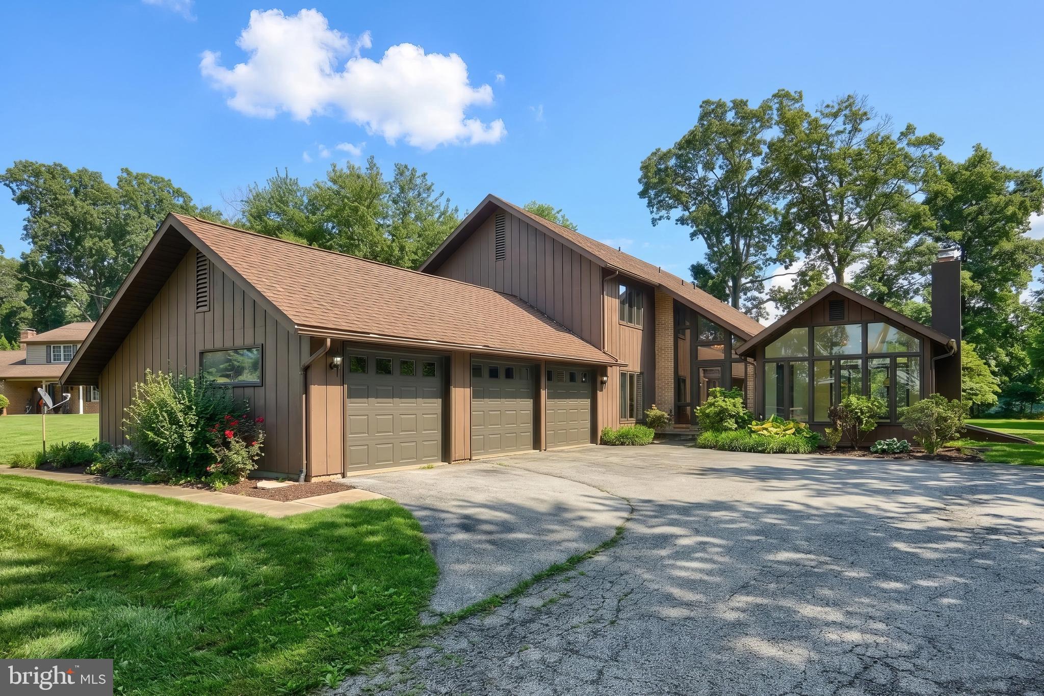 3790 LAUREL LANE