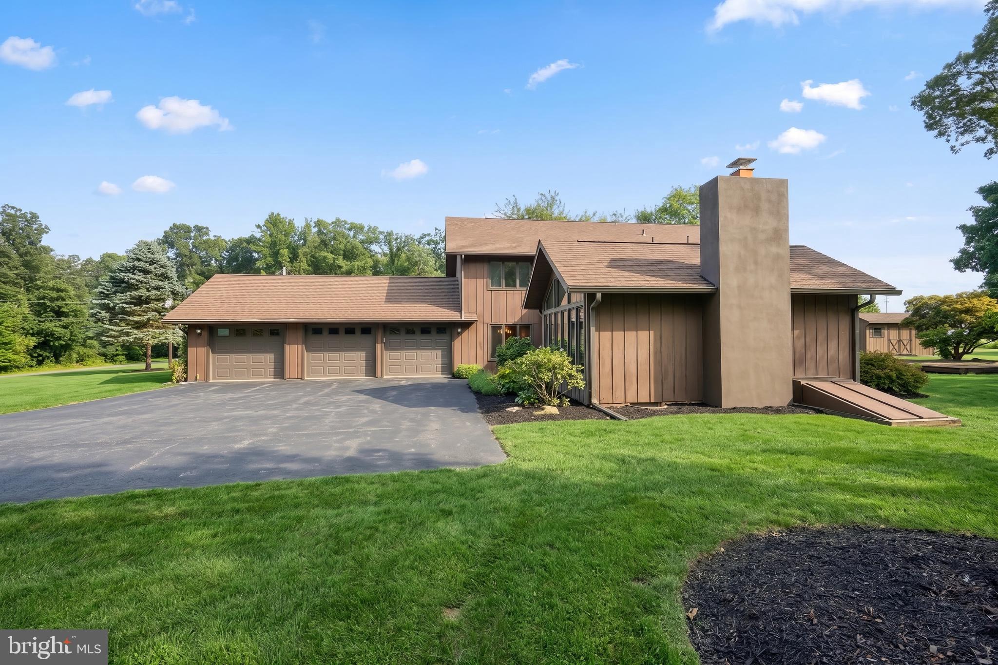 3790 LAUREL LANE