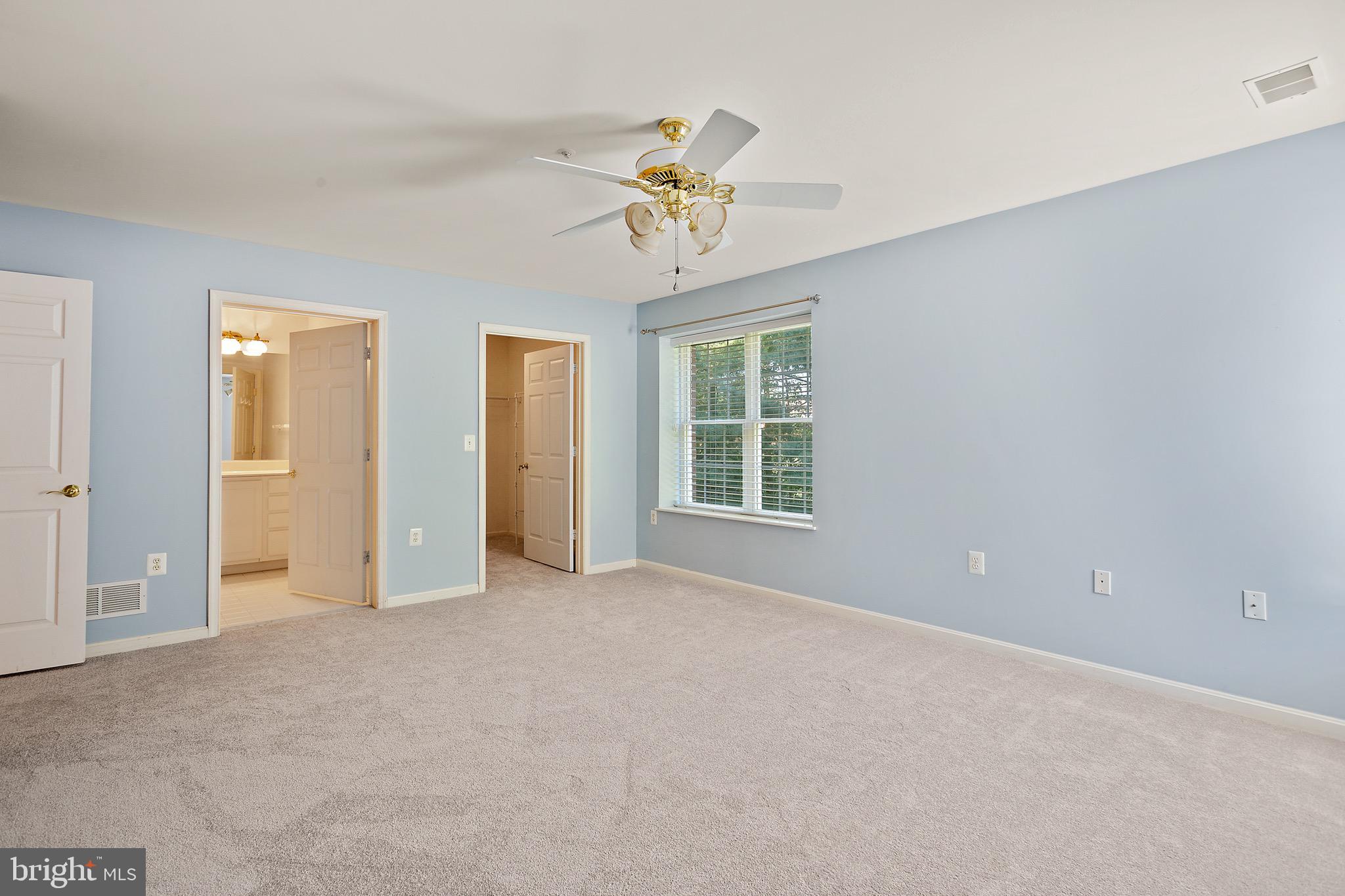 STRAFFAN CONDOS - Residential