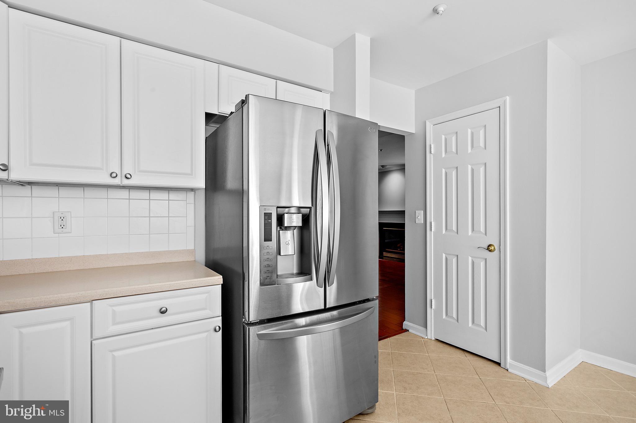 STRAFFAN CONDOS - Residential