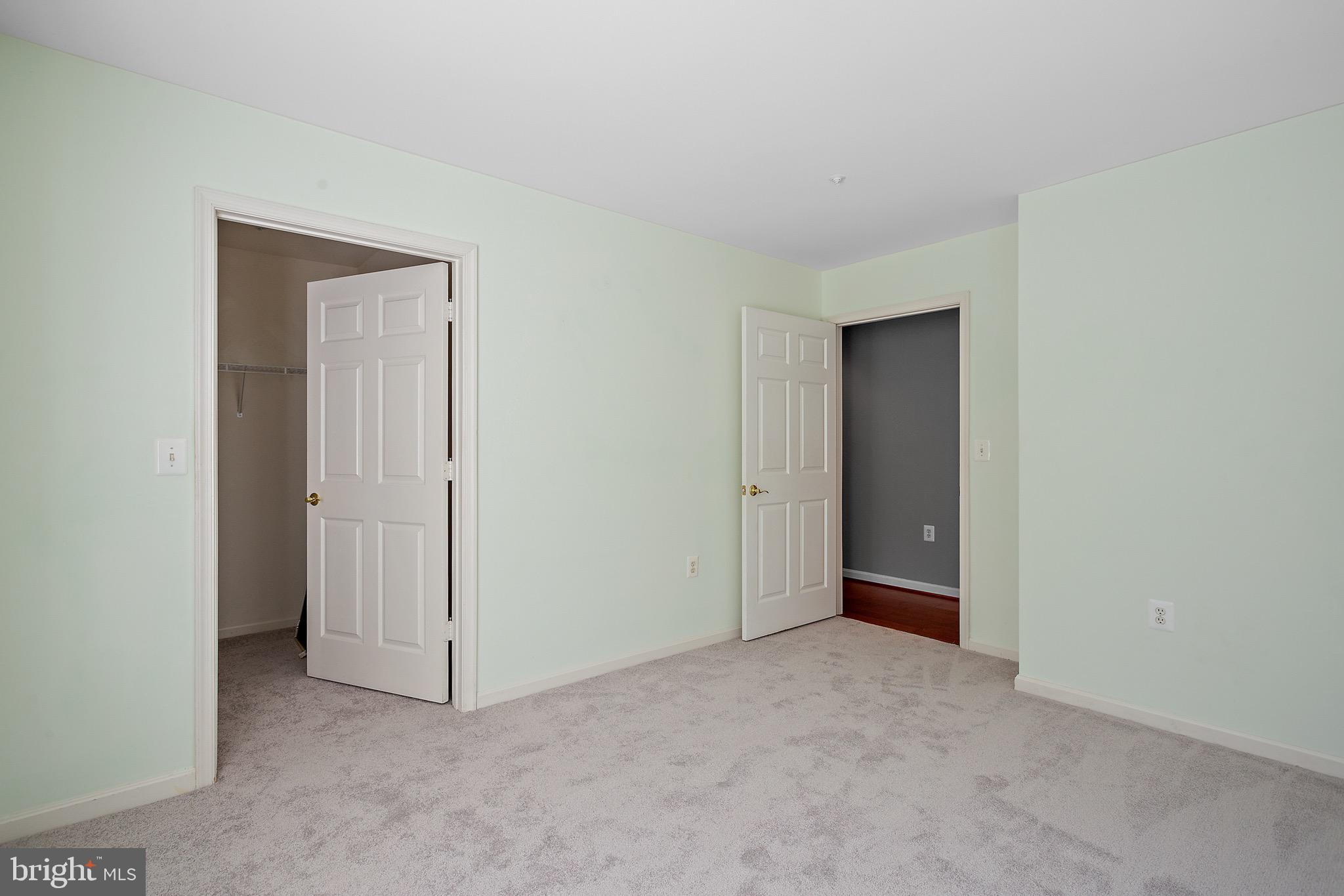 STRAFFAN CONDOS - Residential