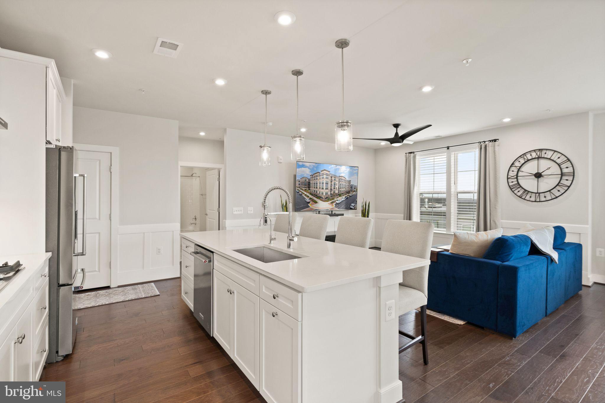 METROPARK AT ARROWBROOK - Residential