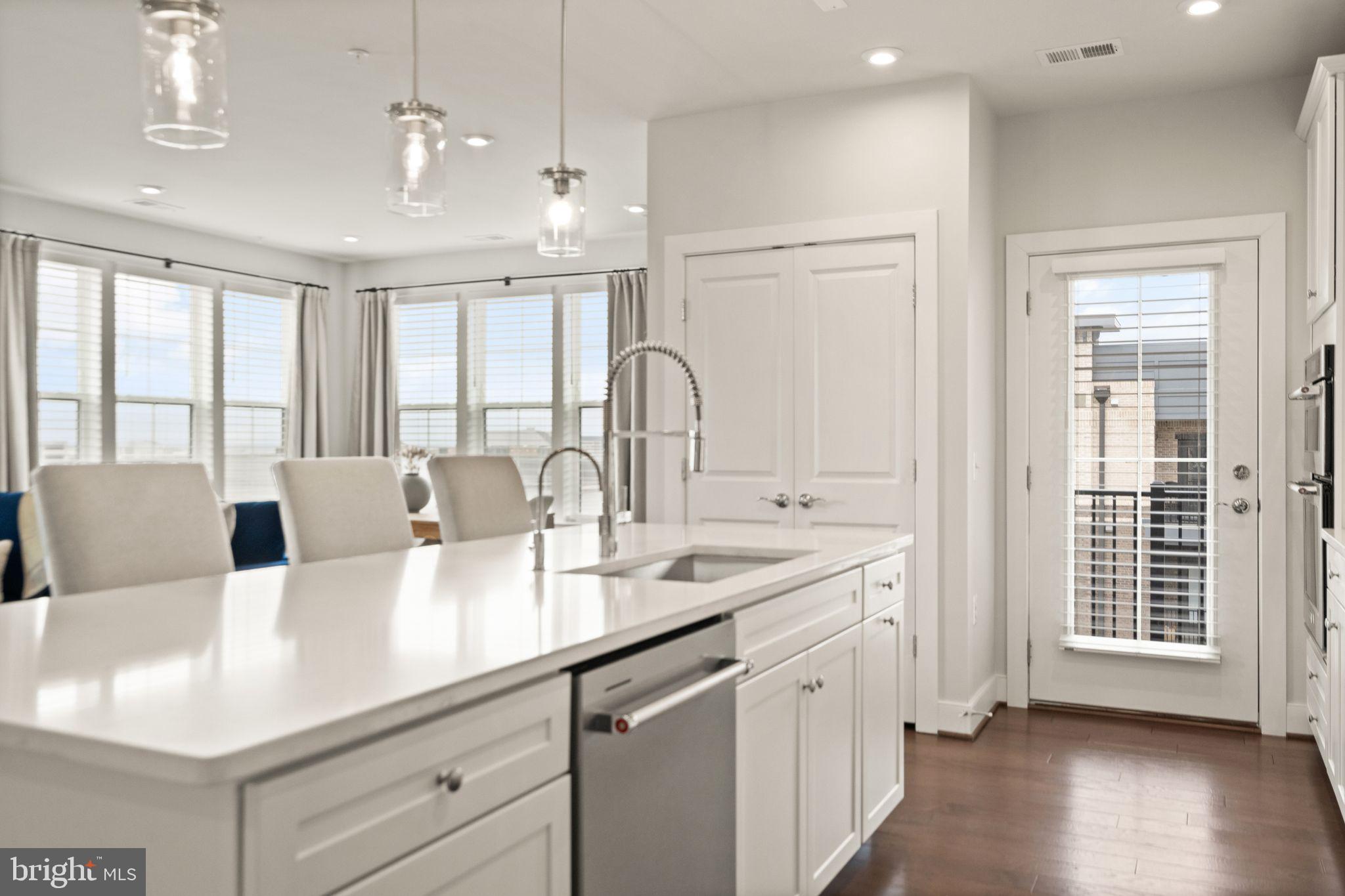 METROPARK AT ARROWBROOK - Residential