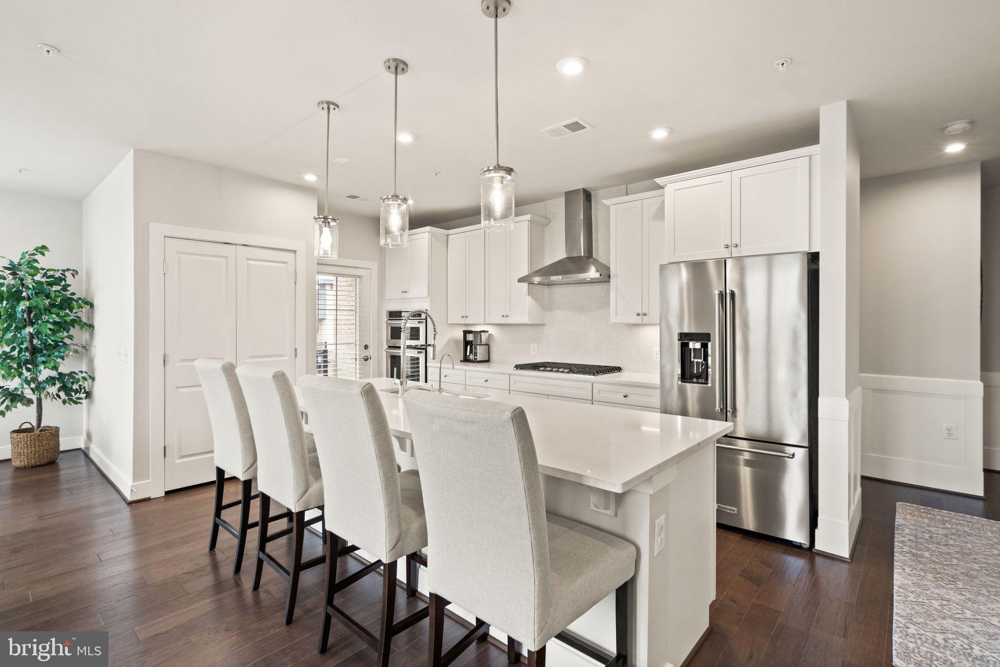 METROPARK AT ARROWBROOK - Residential