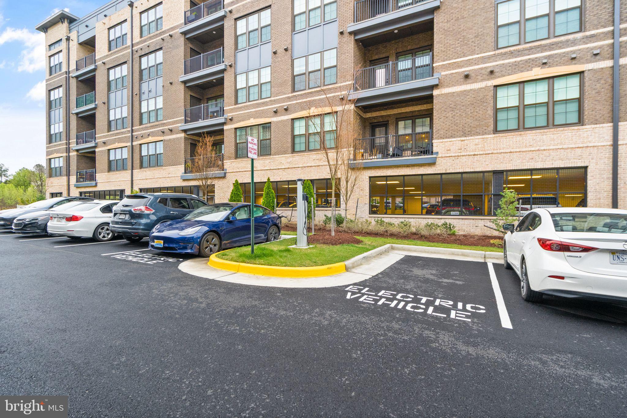 METROPARK AT ARROWBROOK - Residential