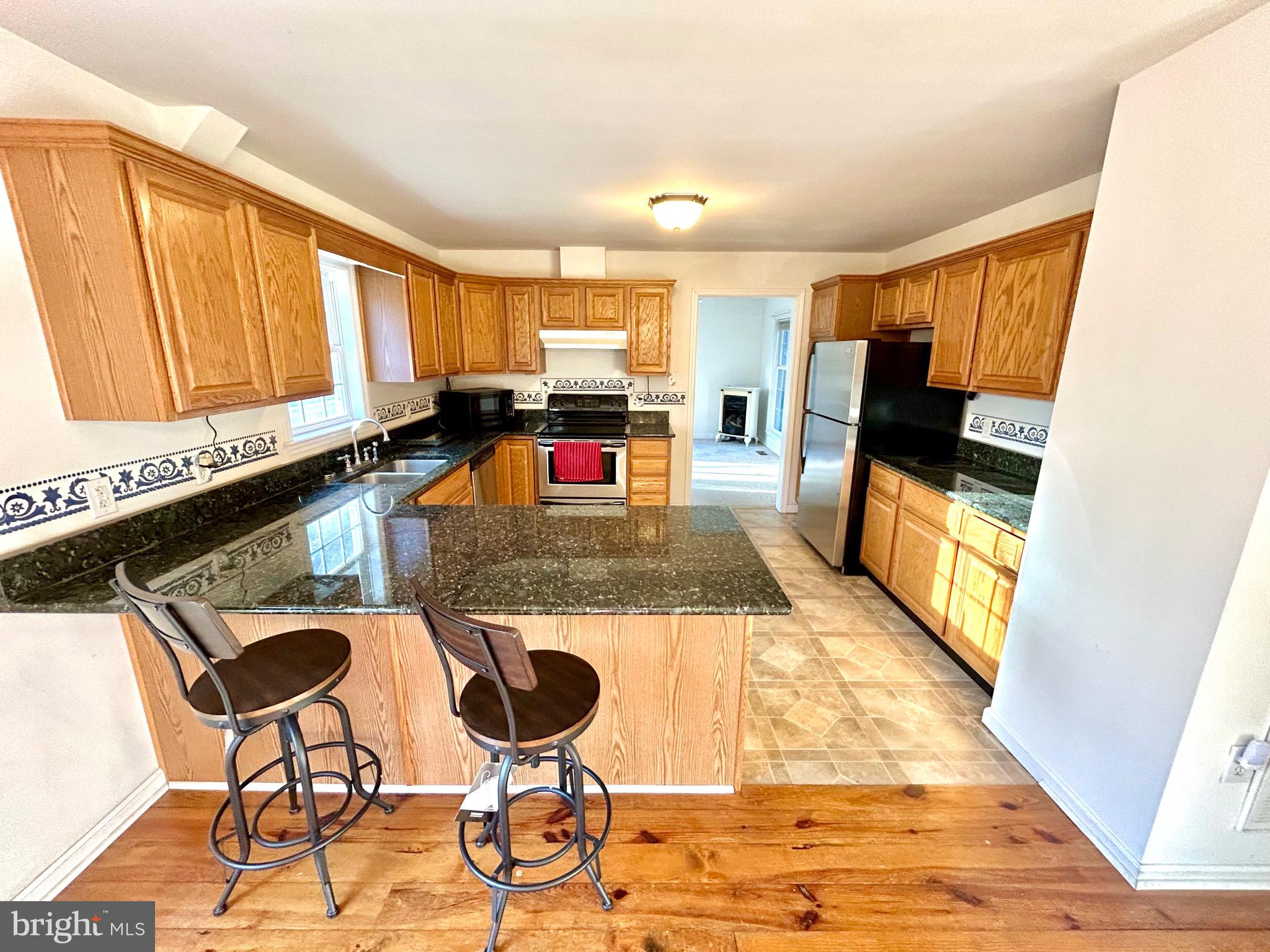 STRATFORD HARBOUR - Residential Lease