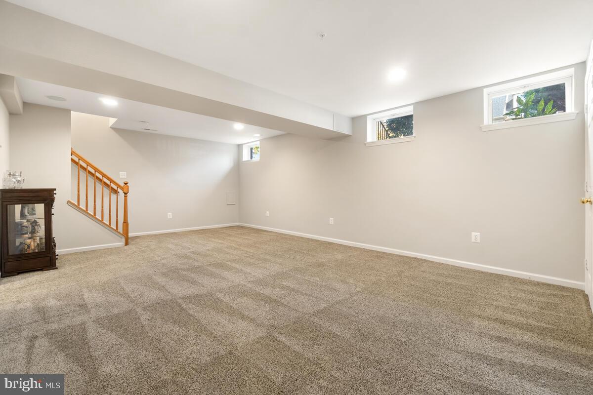 WORMANS MILL - Residential