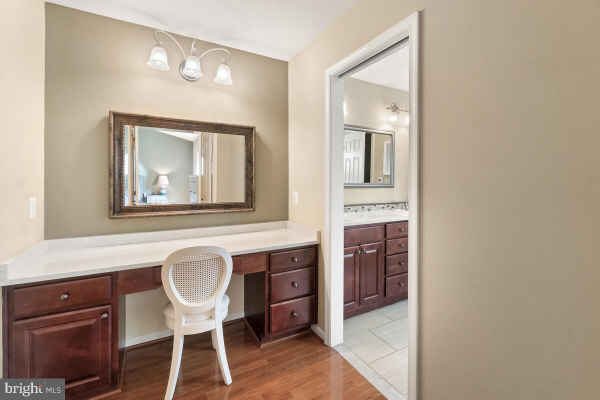 WORMANS MILL - Residential