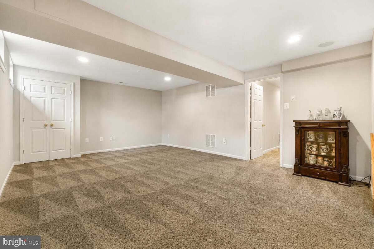 WORMANS MILL - Residential