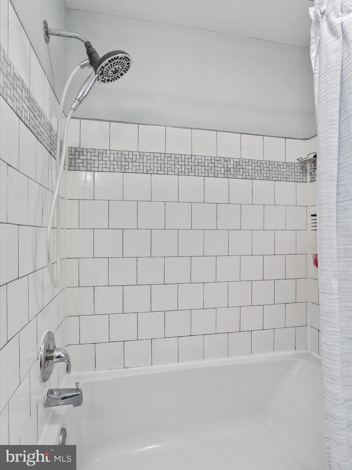 MAPLESIDE - Residential