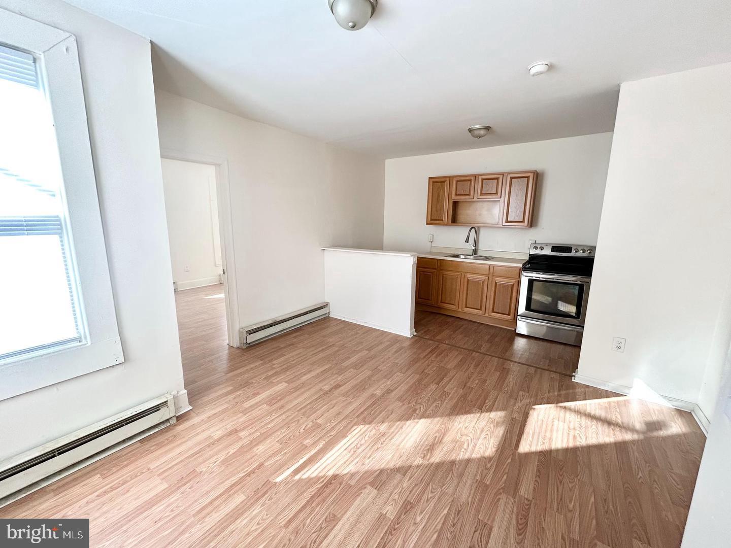 KENSINGTON - Commercial Sale