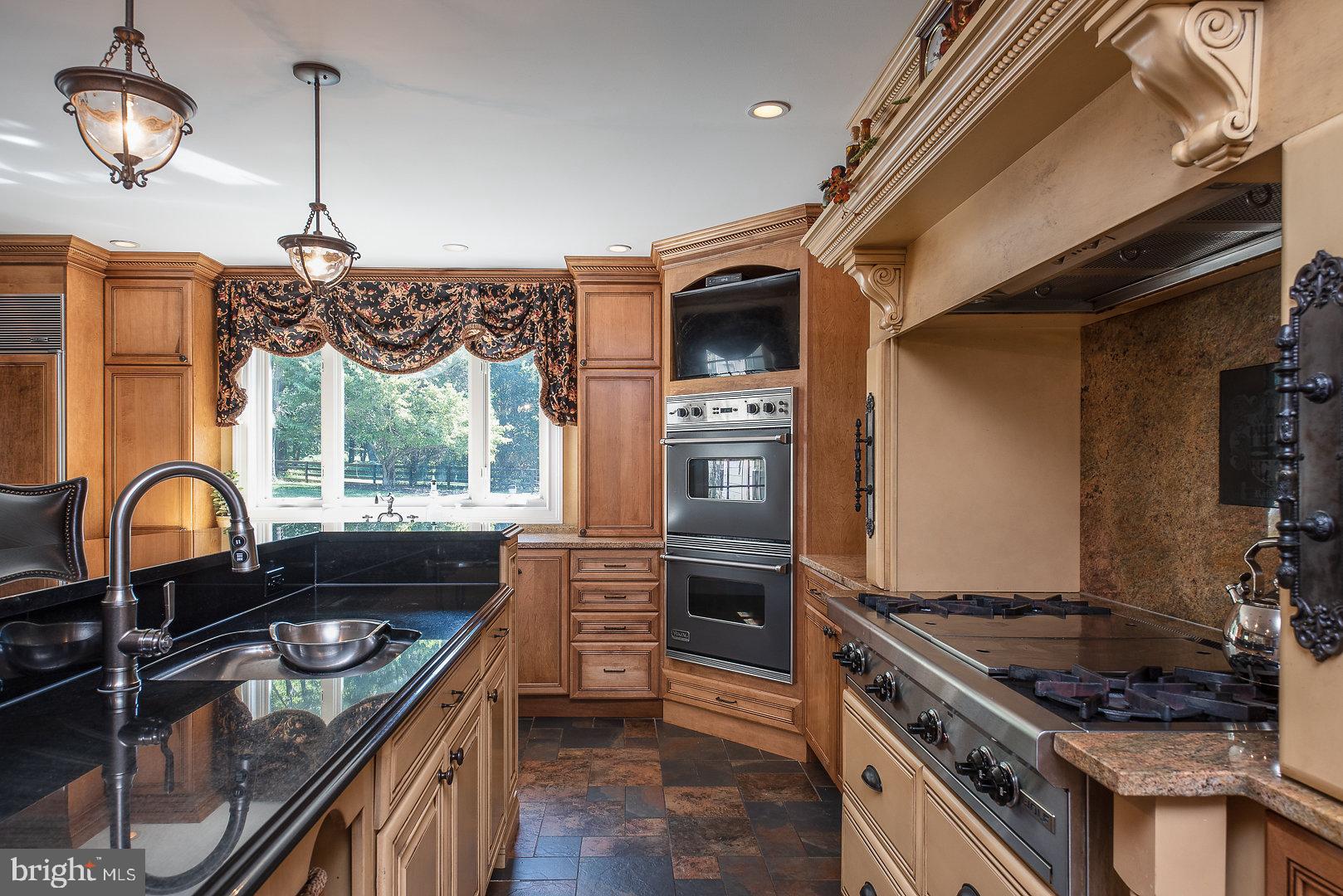 FALKLAND FARM - Residential