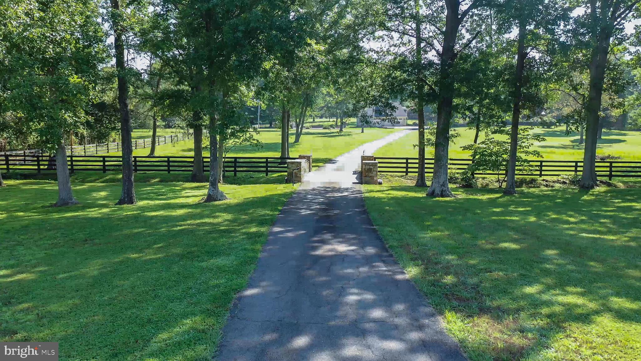 FALKLAND FARM - Residential