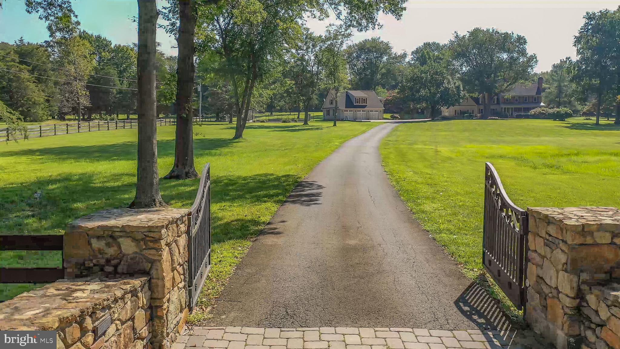 FALKLAND FARM - Residential