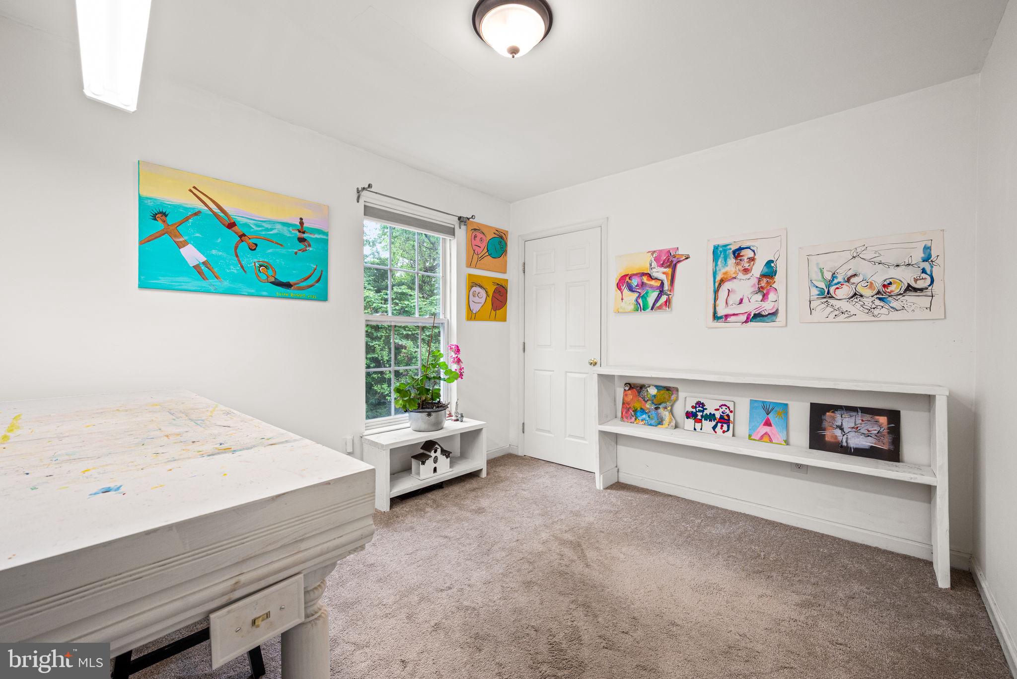 RIVERWALK - Residential
