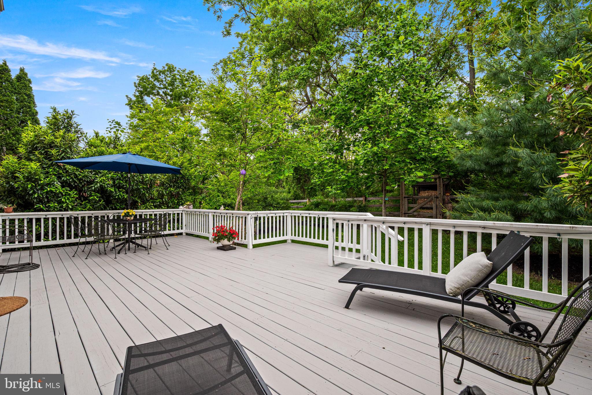 RIVERWALK - Residential