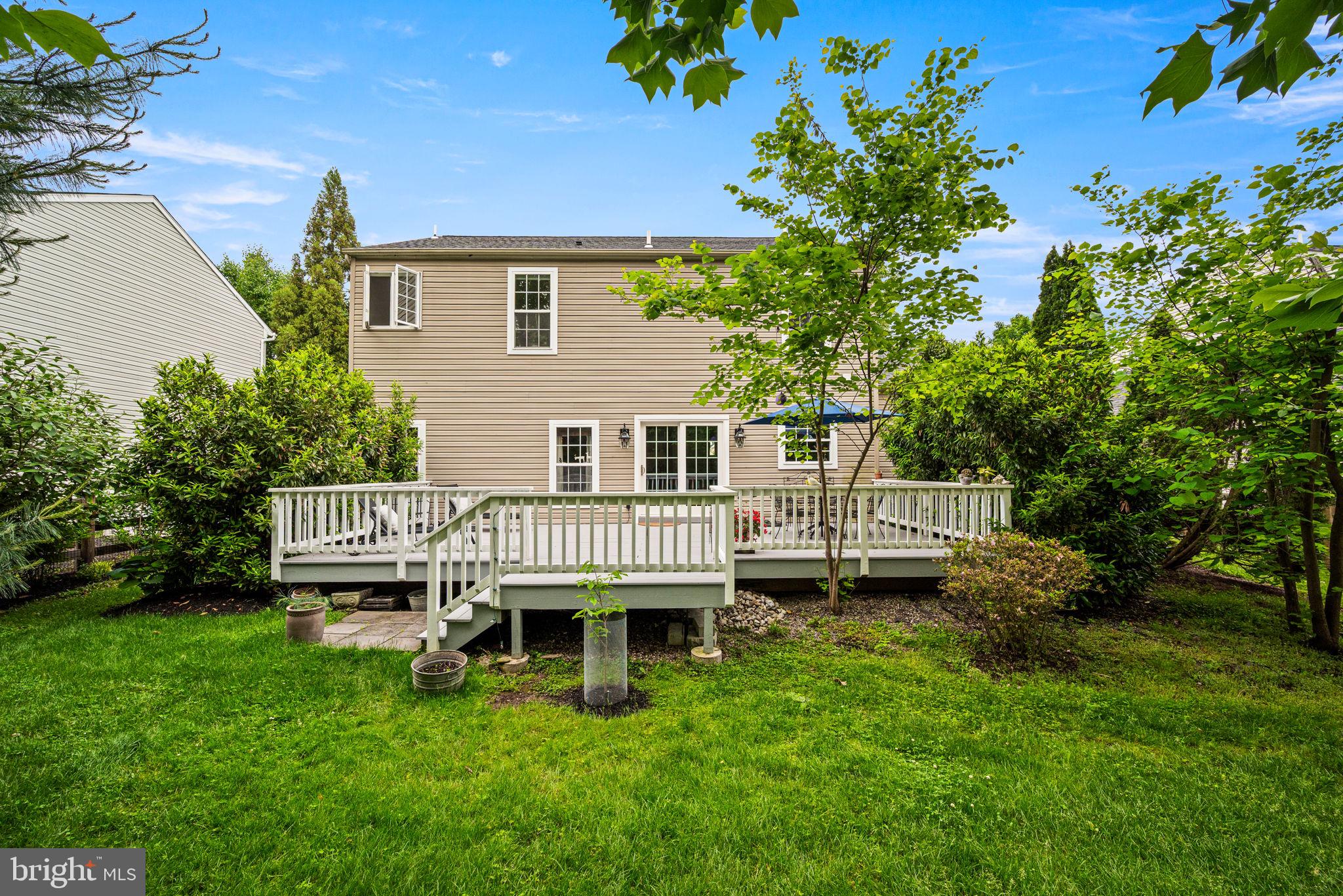 RIVERWALK - Residential