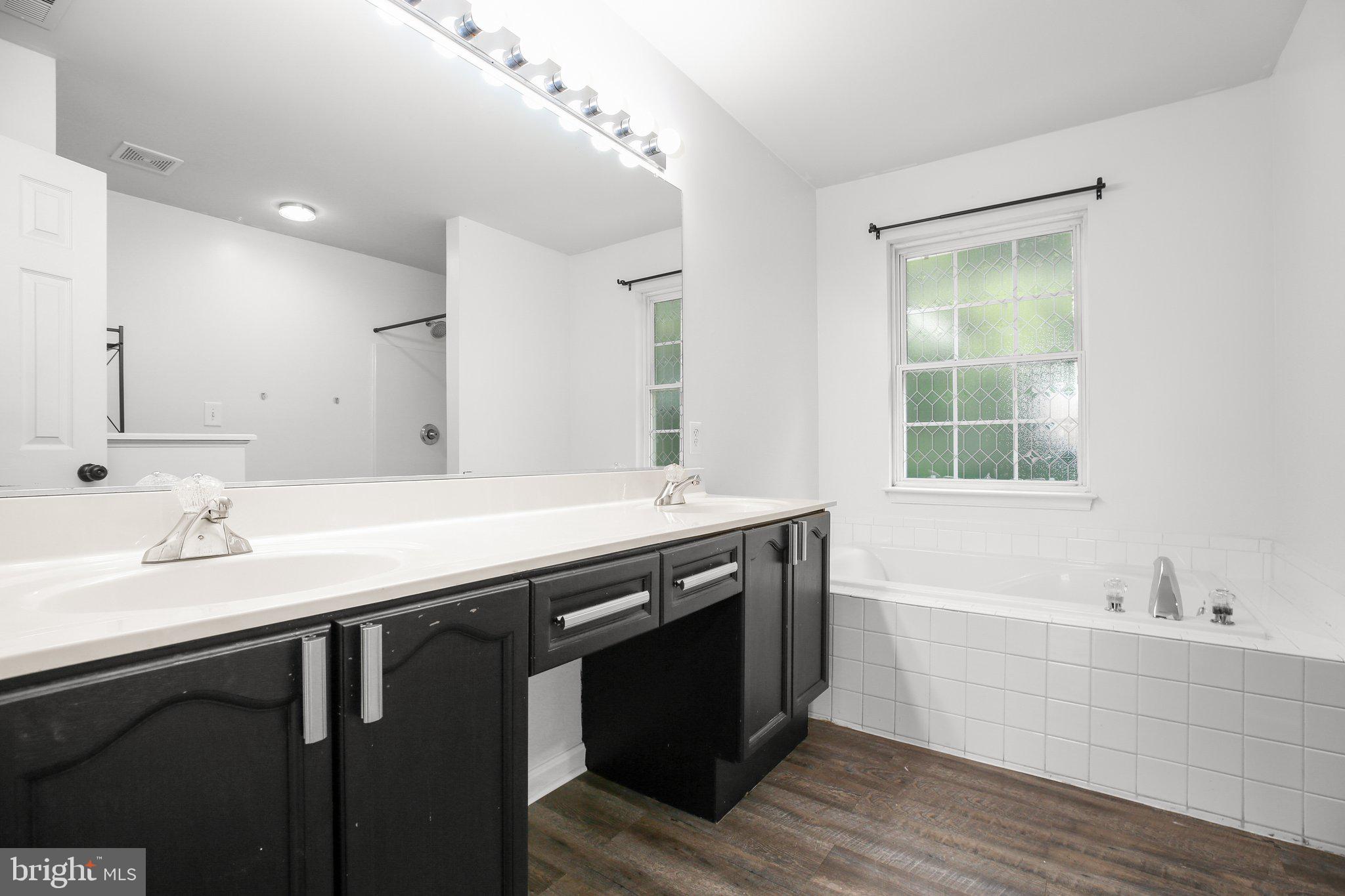 ST GEORGES ESTATES - Residential Lease