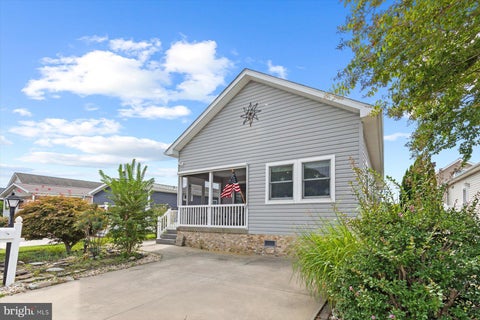 Mobile Home For Sale - 125 Sandyhill Drive<br/> OCEAN CITY, MD 21842