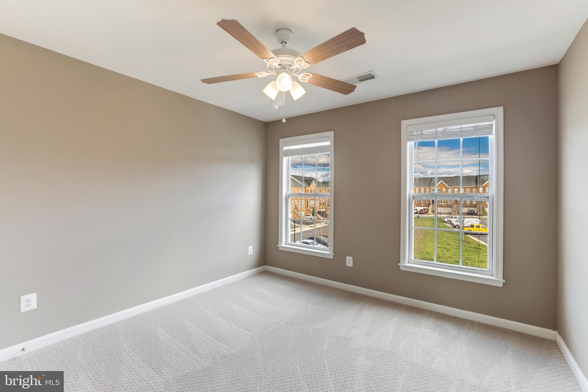 STONE RIDGE SOUTH - Residential Lease