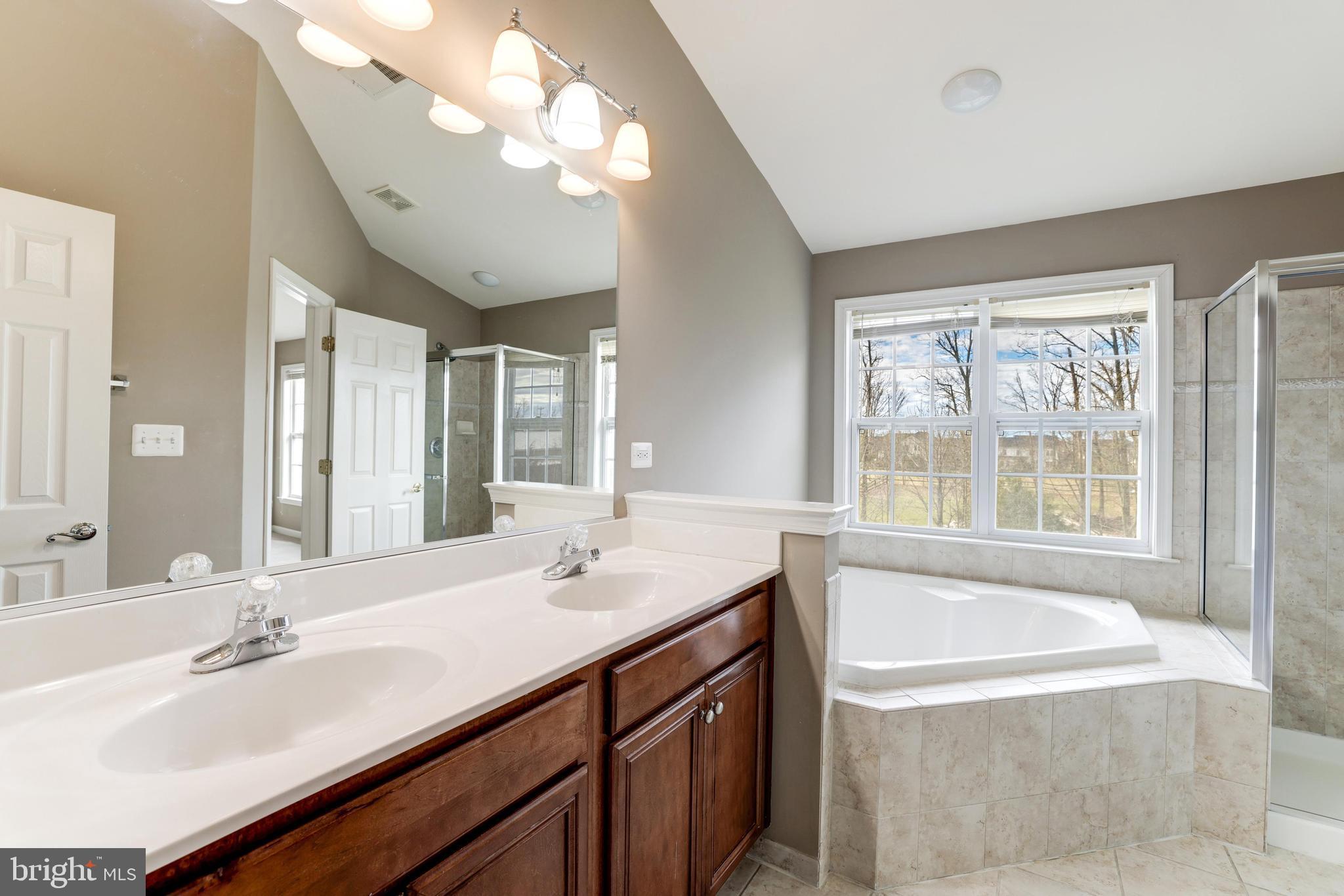 STONE RIDGE SOUTH - Residential Lease