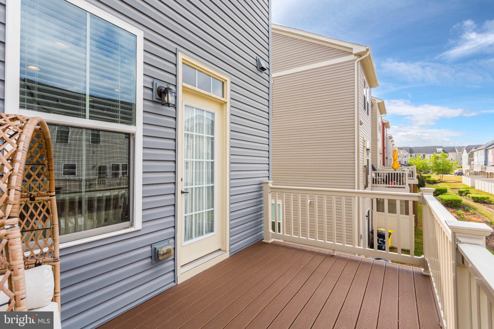 CREEKSIDE VILLAGE - Residential